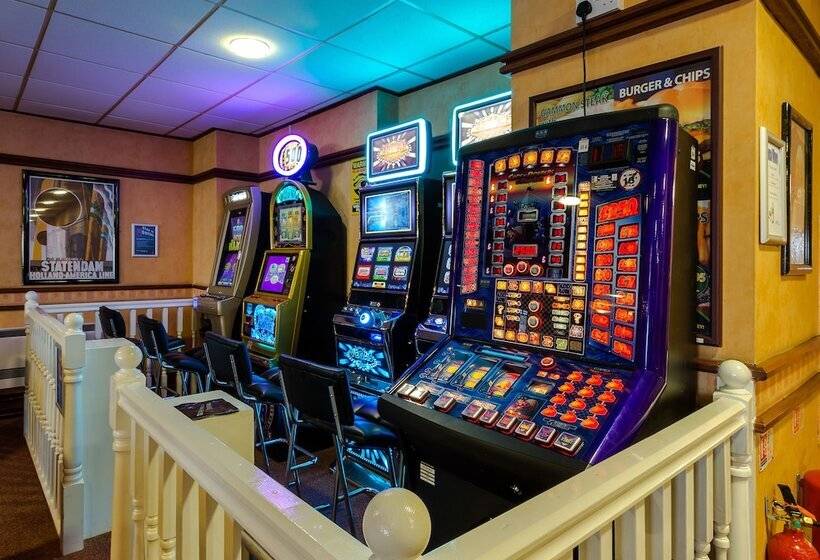 בית מלון כפרי The Grand Burstin