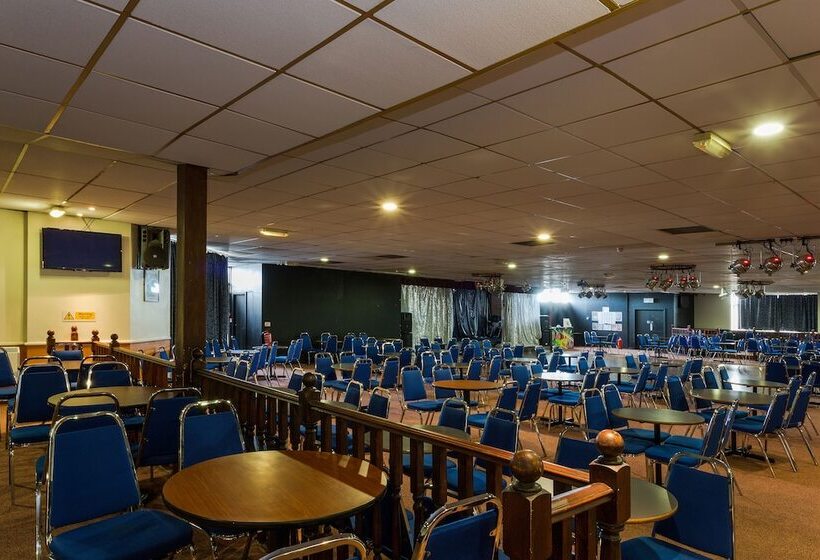 בית מלון כפרי The Grand Burstin