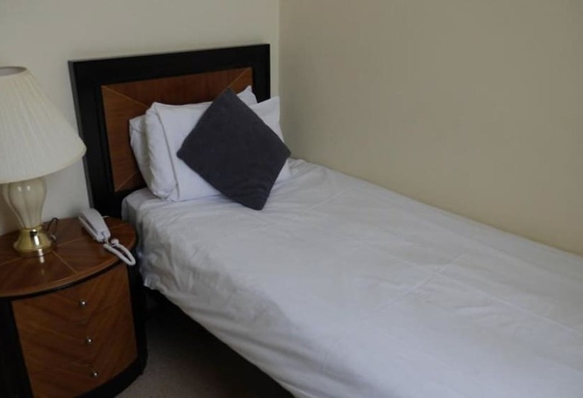 בית מלון כפרי The Grand Burstin