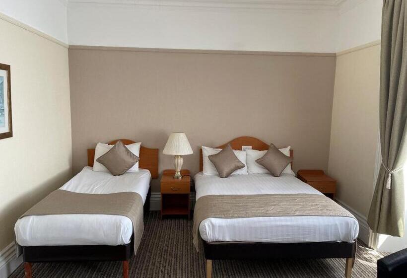 Отель The Grand Scarborough