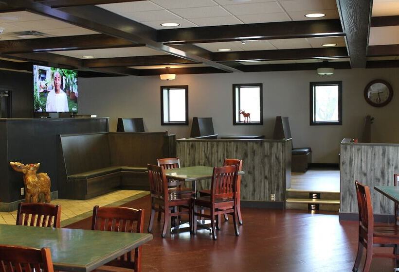 ホテル Greenwood Inn & Suites