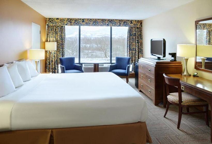 ホテル Greenwood Inn & Suites