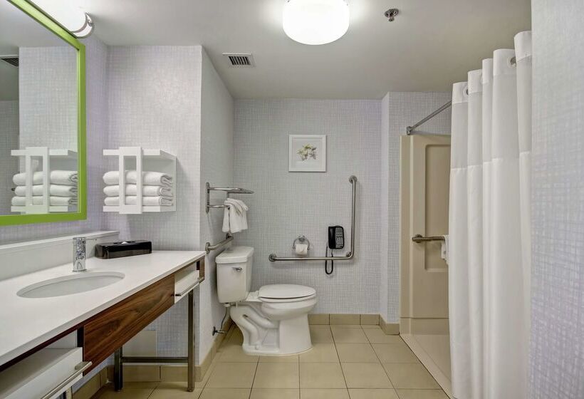 فندق Hampton Inn & Suites By Hilton   Guelph