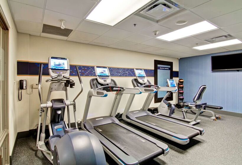 فندق Hampton Inn & Suites By Hilton   Guelph