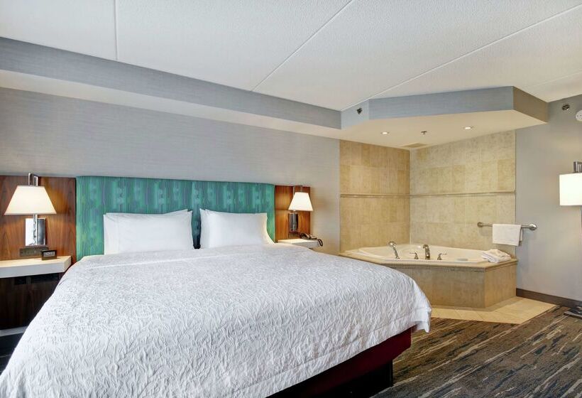 فندق Hampton Inn & Suites By Hilton   Guelph
