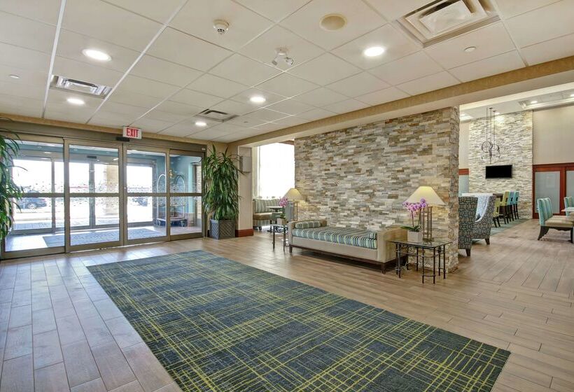 فندق Hampton Inn & Suites By Hilton   Guelph