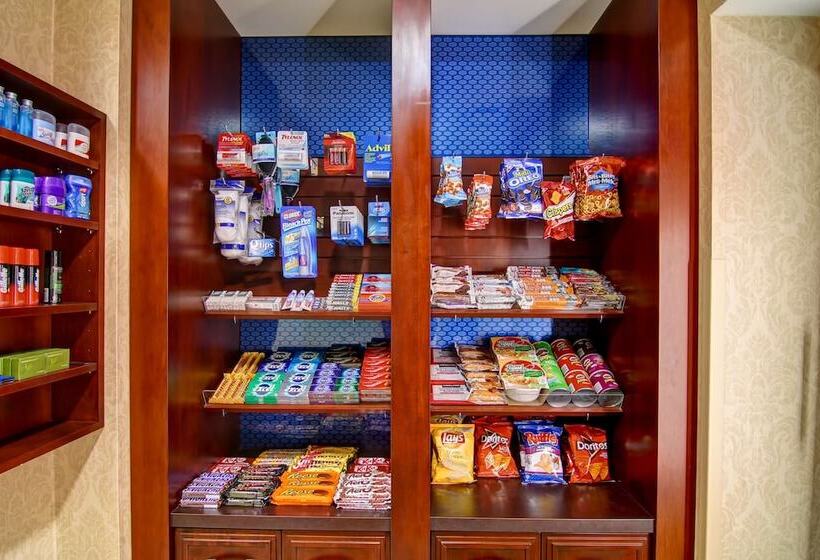 فندق Hampton Inn & Suites By Hilton   Guelph