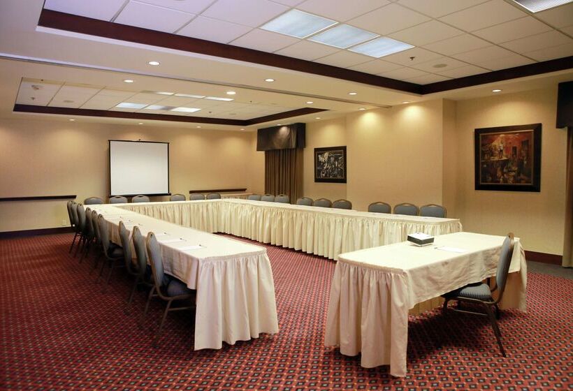 ホテル Hampton Inn & Suites By Hilton Laval