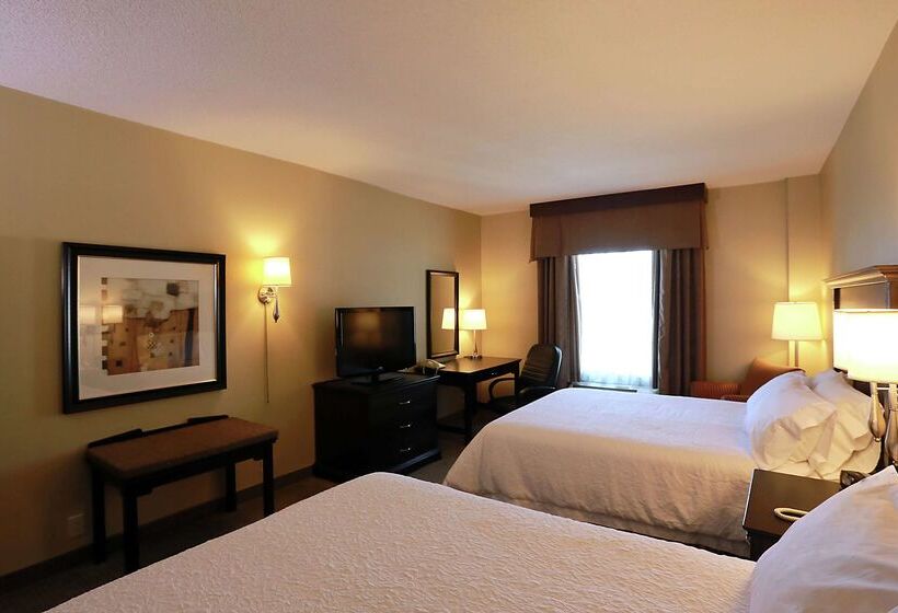 ホテル Hampton Inn & Suites By Hilton Laval