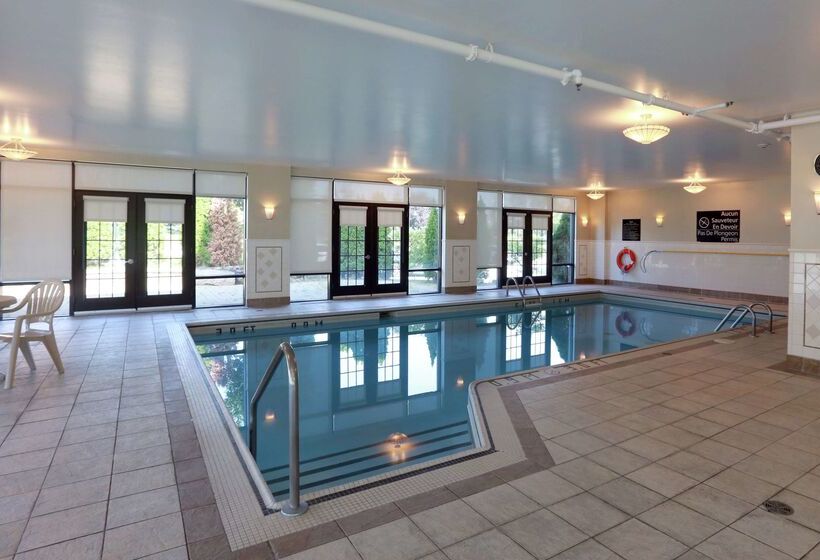 ホテル Hampton Inn & Suites By Hilton Laval