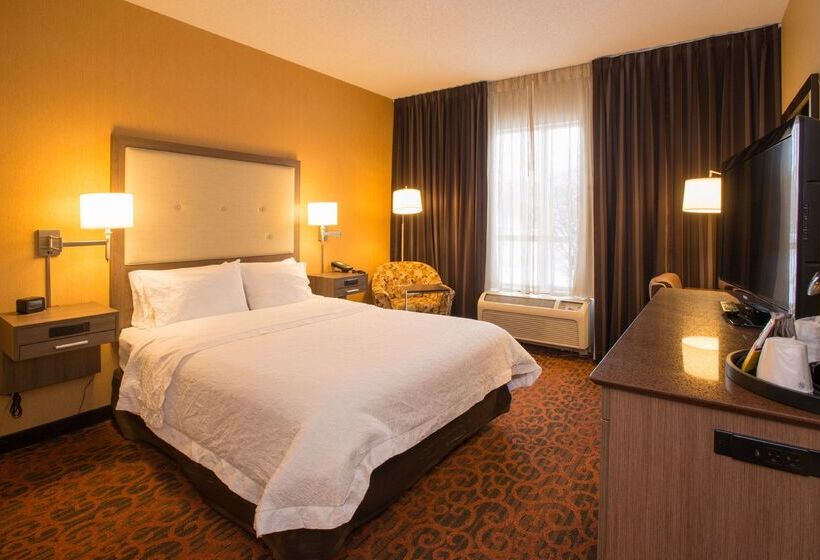 호텔 Hampton Inn By Hilton Toronto Mississauga West