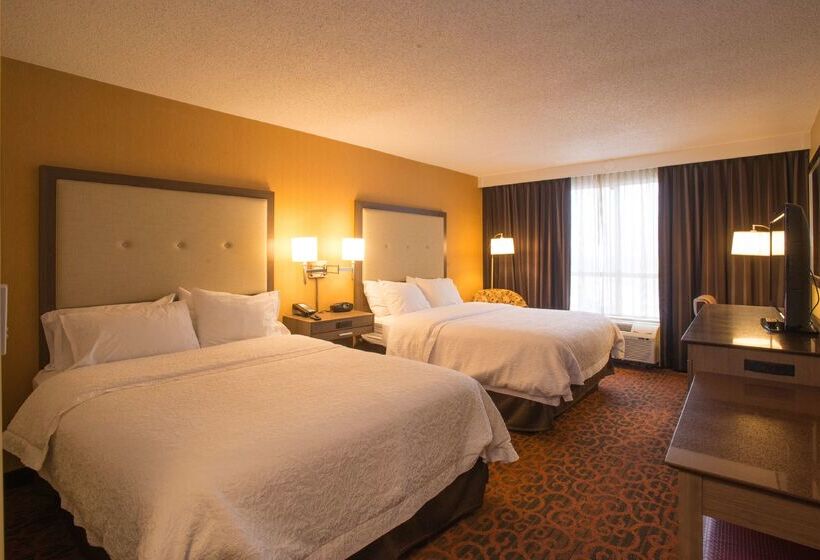호텔 Hampton Inn By Hilton Toronto Mississauga West