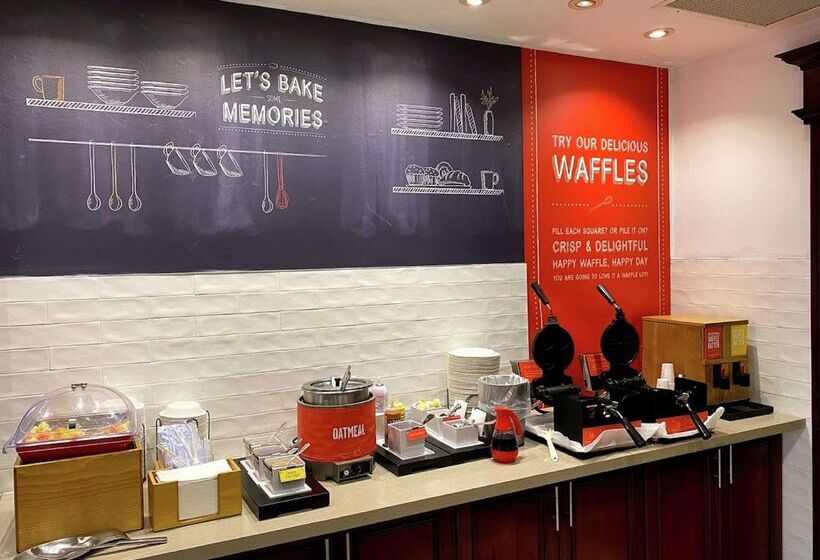 호텔 Hampton Inn By Hilton Toronto Mississauga West