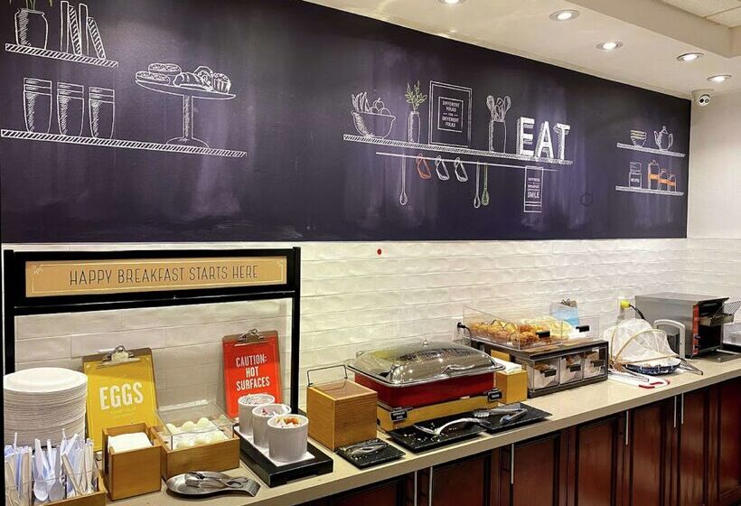 호텔 Hampton Inn By Hilton Toronto Mississauga West