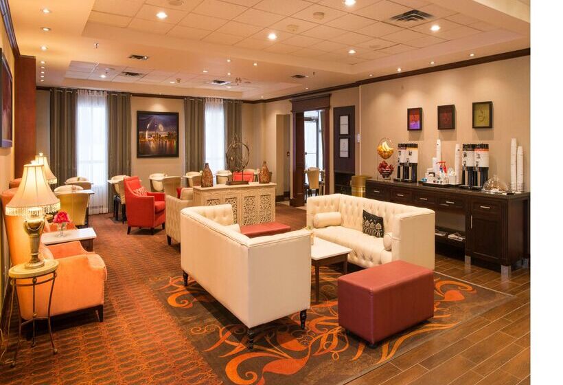 호텔 Hampton Inn By Hilton Toronto Mississauga West