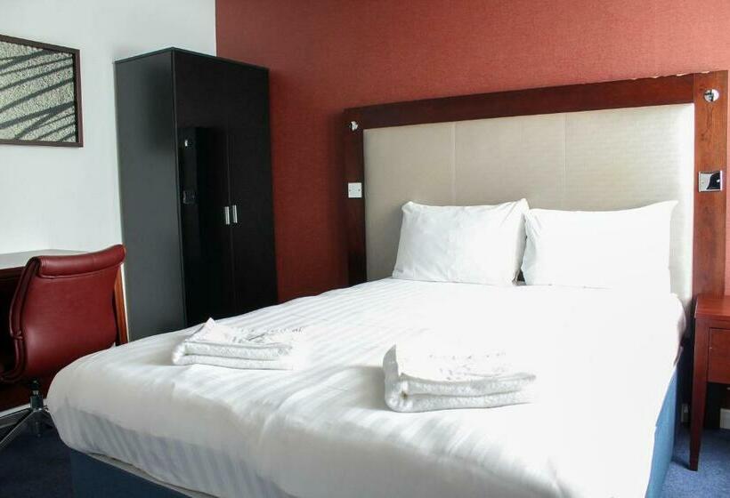 فندق Heathrow Lodge