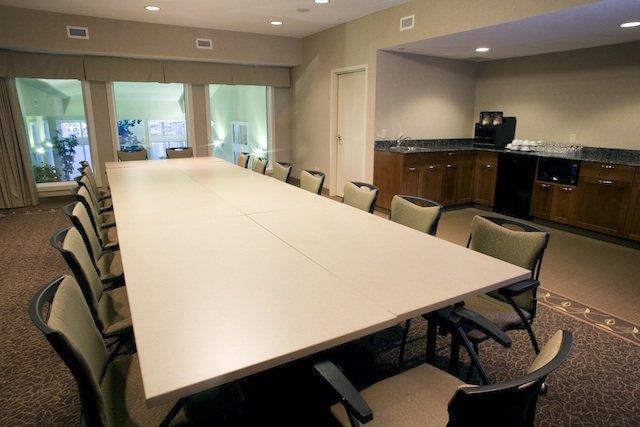 فندق Heritage Inn & Suites   Brooks