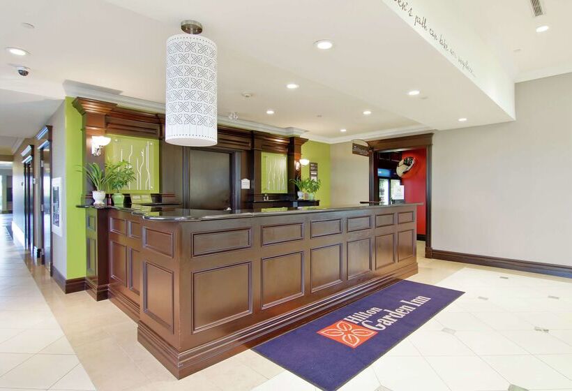 هتل Hilton Garden Inn Toronto/ajax
