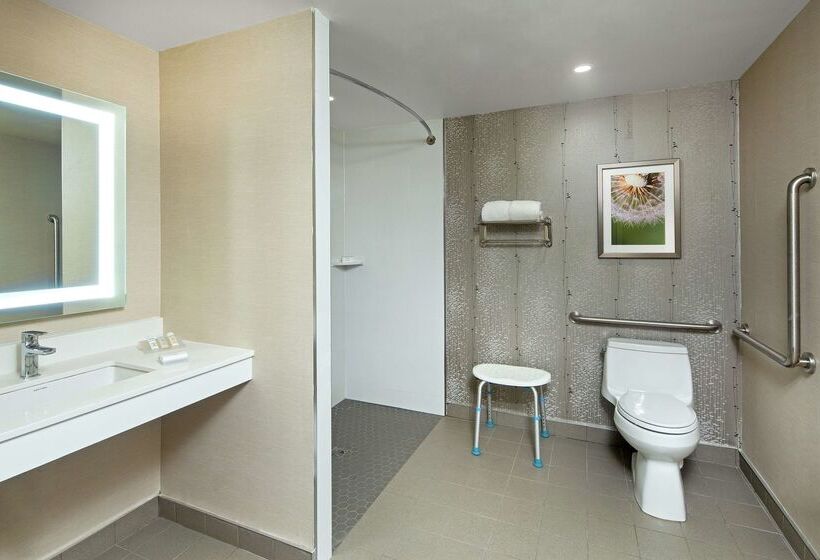 בית מלון כפרי Hilton Garden Inn Toronto/oakville