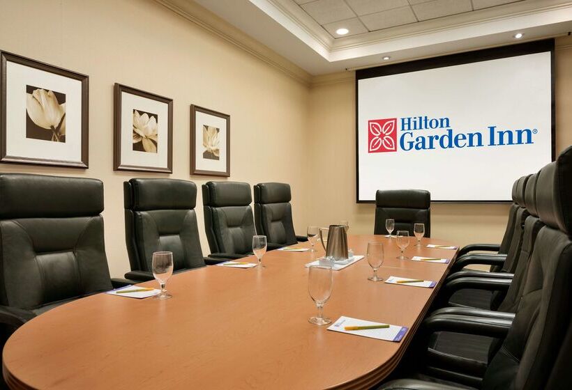 호텔 Hilton Garden Inn Toronto Vaughan
