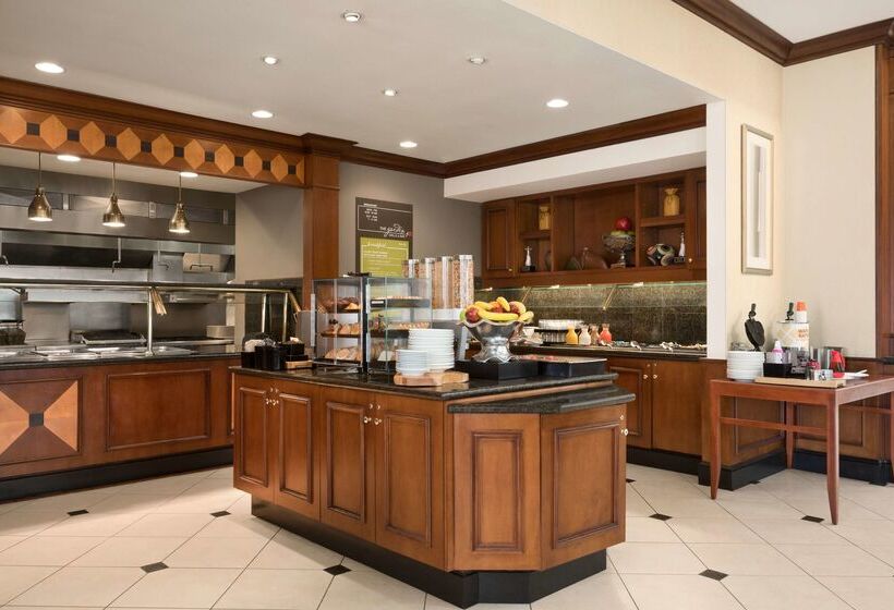 호텔 Hilton Garden Inn Toronto Vaughan