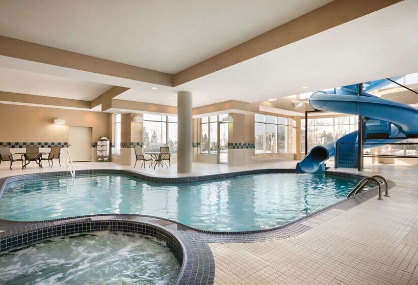 호텔 Hilton Garden Inn Toronto Vaughan