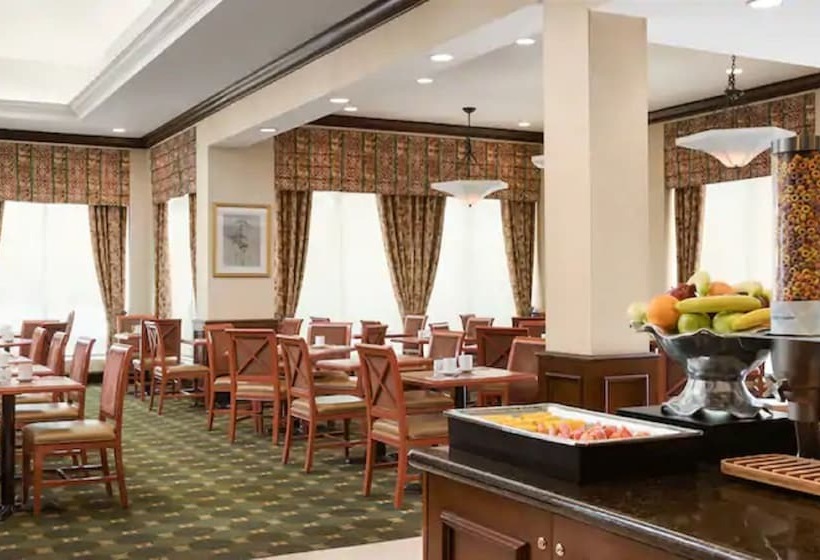 호텔 Hilton Garden Inn Toronto Vaughan