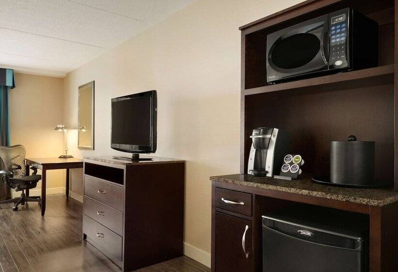 호텔 Hilton Garden Inn Toronto Vaughan