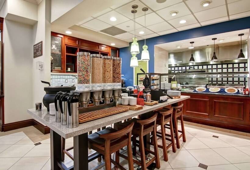 فندق Hilton Garden Inn Toronto/burlington