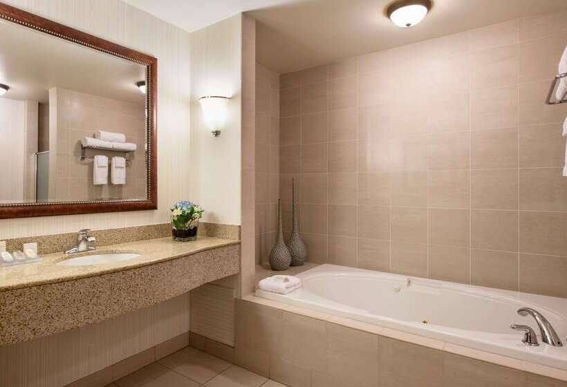 Отель Hilton Garden Inn West Edmonton