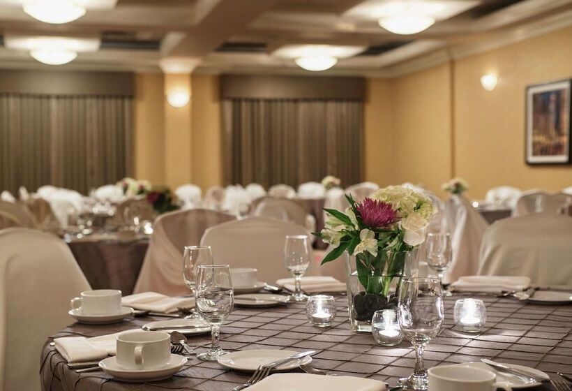 Отель Hilton Garden Inn West Edmonton