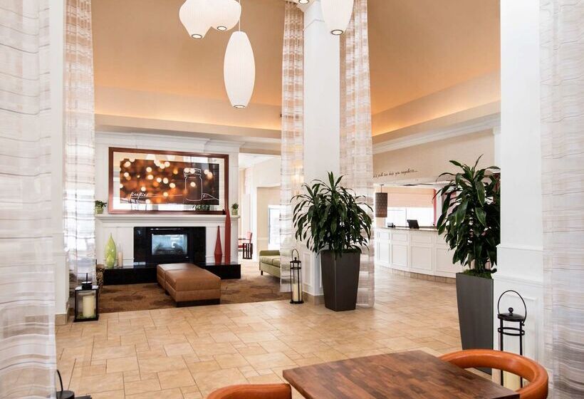 Отель Hilton Garden Inn West Edmonton