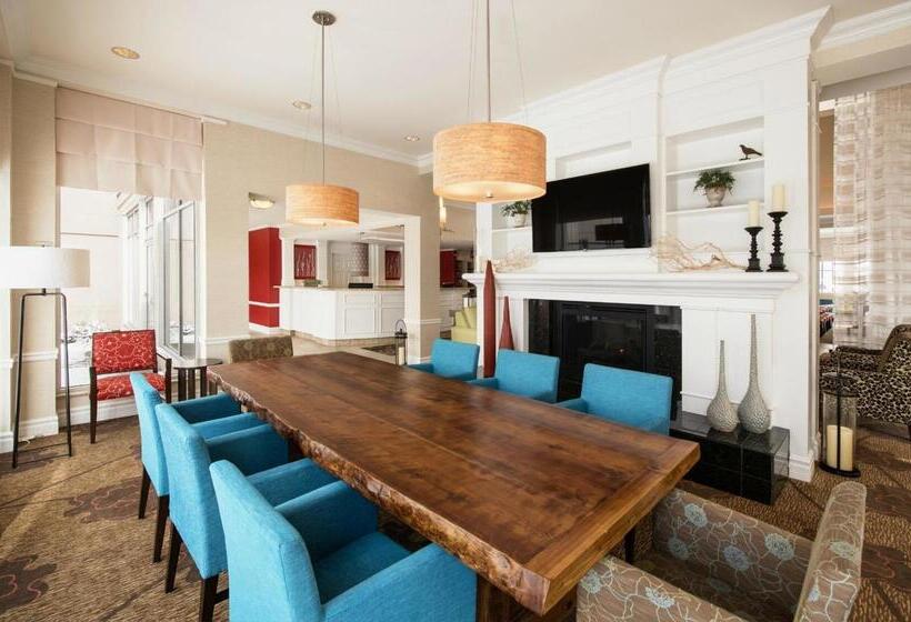 Отель Hilton Garden Inn West Edmonton