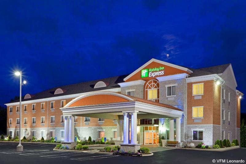 Holiday Inn Express Hotel & Suites 1000 Islands Gananoque, An Ihg