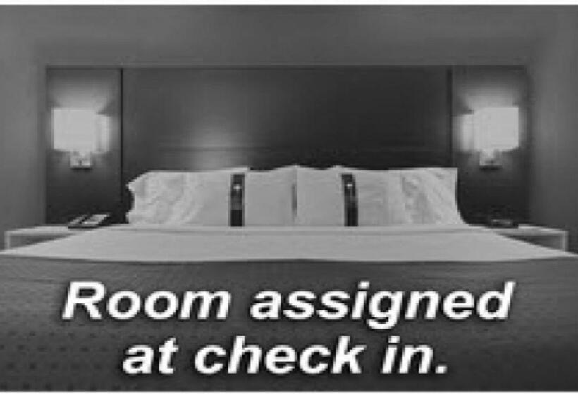 Holiday Inn Express Hotel & Suites Barrie, An Ihg