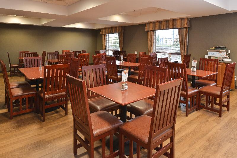 בית מלון כפרי Holiday Inn Express Edmonton North, An Ihg