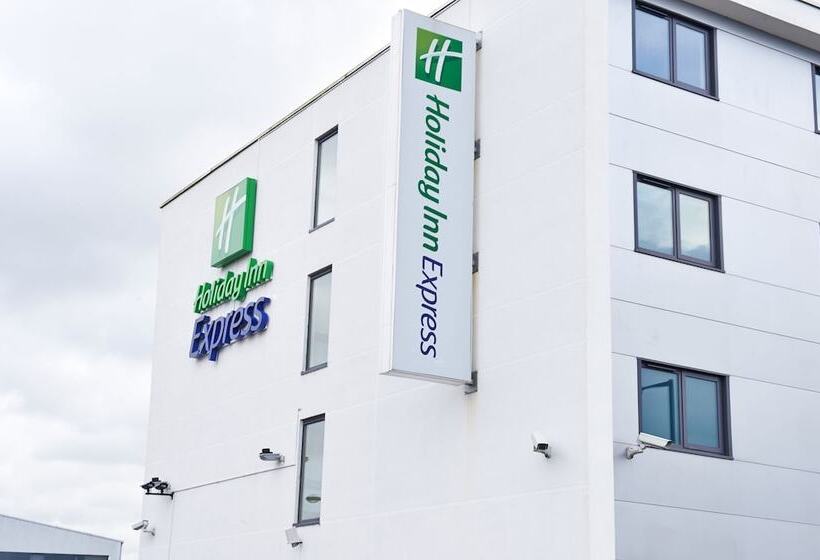 ホテル Holiday Inn Express Manchester Airport, An Ihg