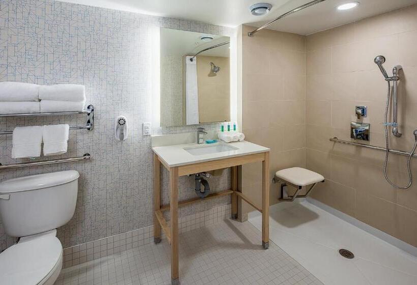 בית מלון כפרי Holiday Inn Express & Suites Halifax   Bedford, An Ihg