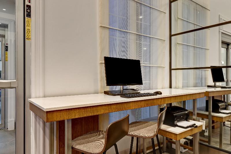 فندق Holiday Inn Express Whitby Oshawa, An Ihg