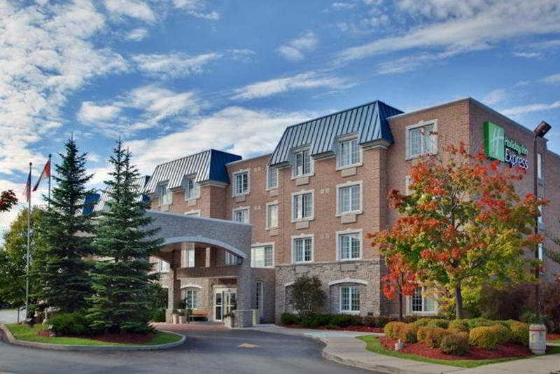 فندق Holiday Inn Express Whitby Oshawa, An Ihg