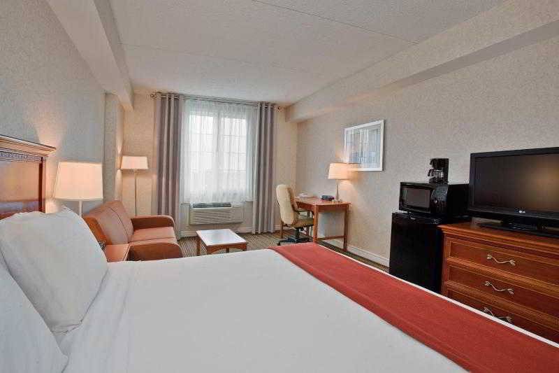 فندق Holiday Inn Express Whitby Oshawa, An Ihg