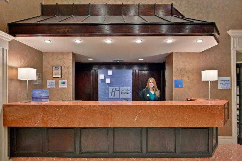فندق Holiday Inn Express Whitby Oshawa, An Ihg