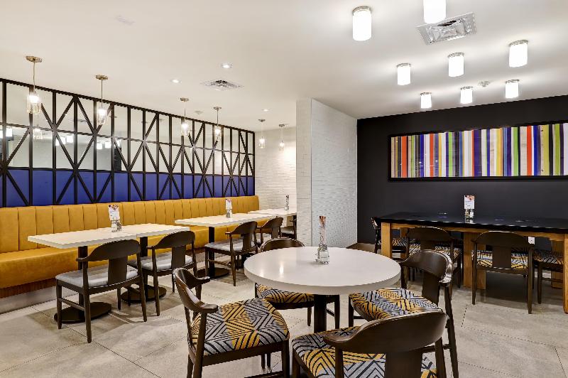 فندق Holiday Inn Express Whitby Oshawa, An Ihg