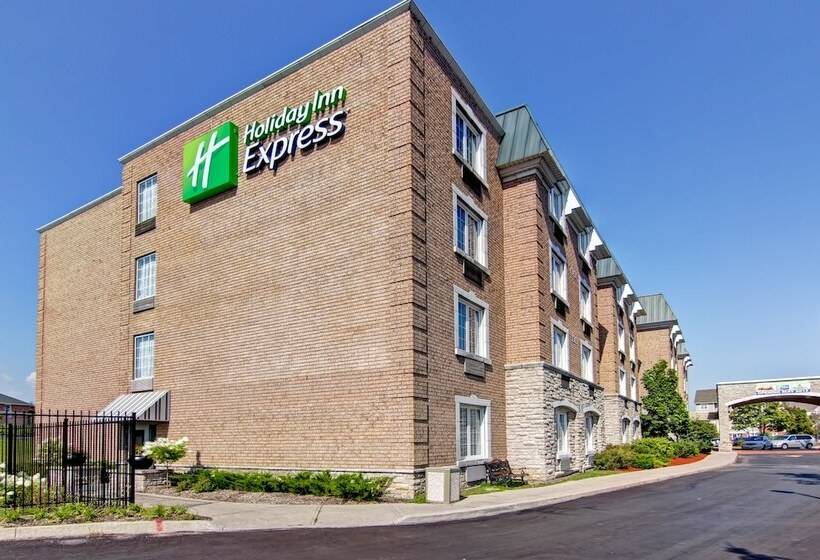 هتل Holiday Inn Express Whitby Oshawa, An Ihg