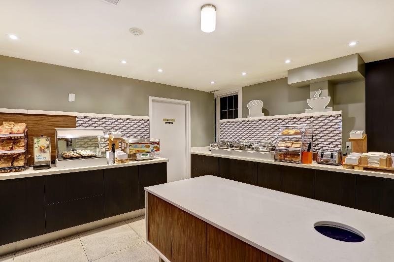 هتل Holiday Inn Express Whitby Oshawa, An Ihg