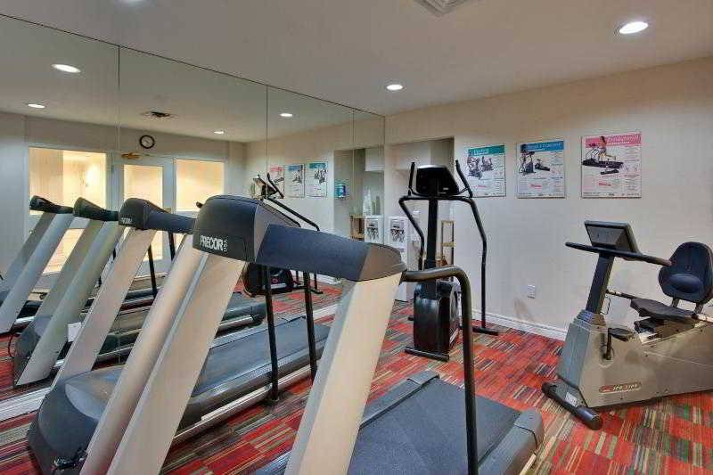 فندق Holiday Inn Express Whitby Oshawa, An Ihg