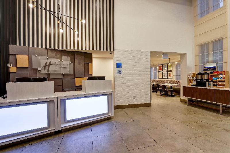 فندق Holiday Inn Express Whitby Oshawa, An Ihg