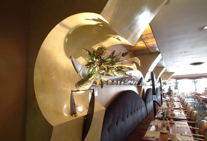 酒店 Holiday Inn Niagara Falls By The Falls, An Ihg