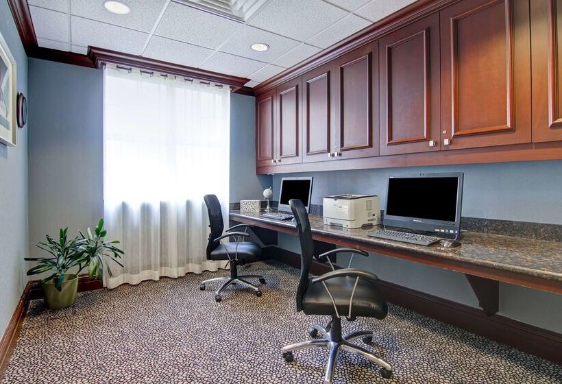 בית מלון כפרי Homewood Suites By Hilton Toronto Oakville