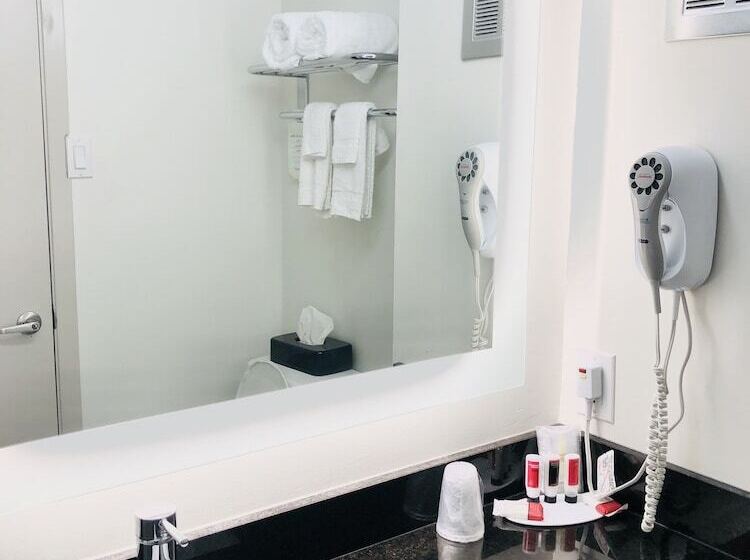 Motel 6 Sault Ste. Marie, On